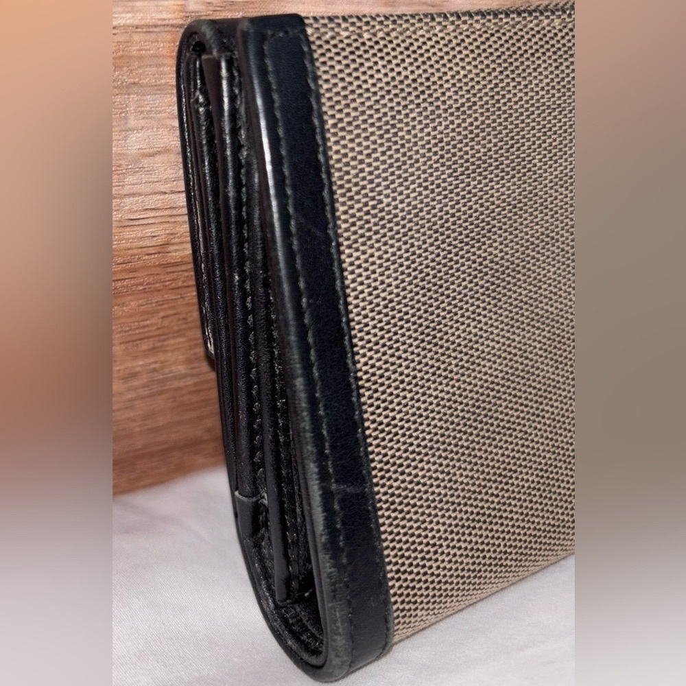 Gucci Vintage Tan Canvas with Black Leather Long Wallet - Picture 4 of 9